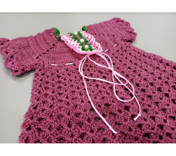 Vestido de bebê de crochê rosa - 2